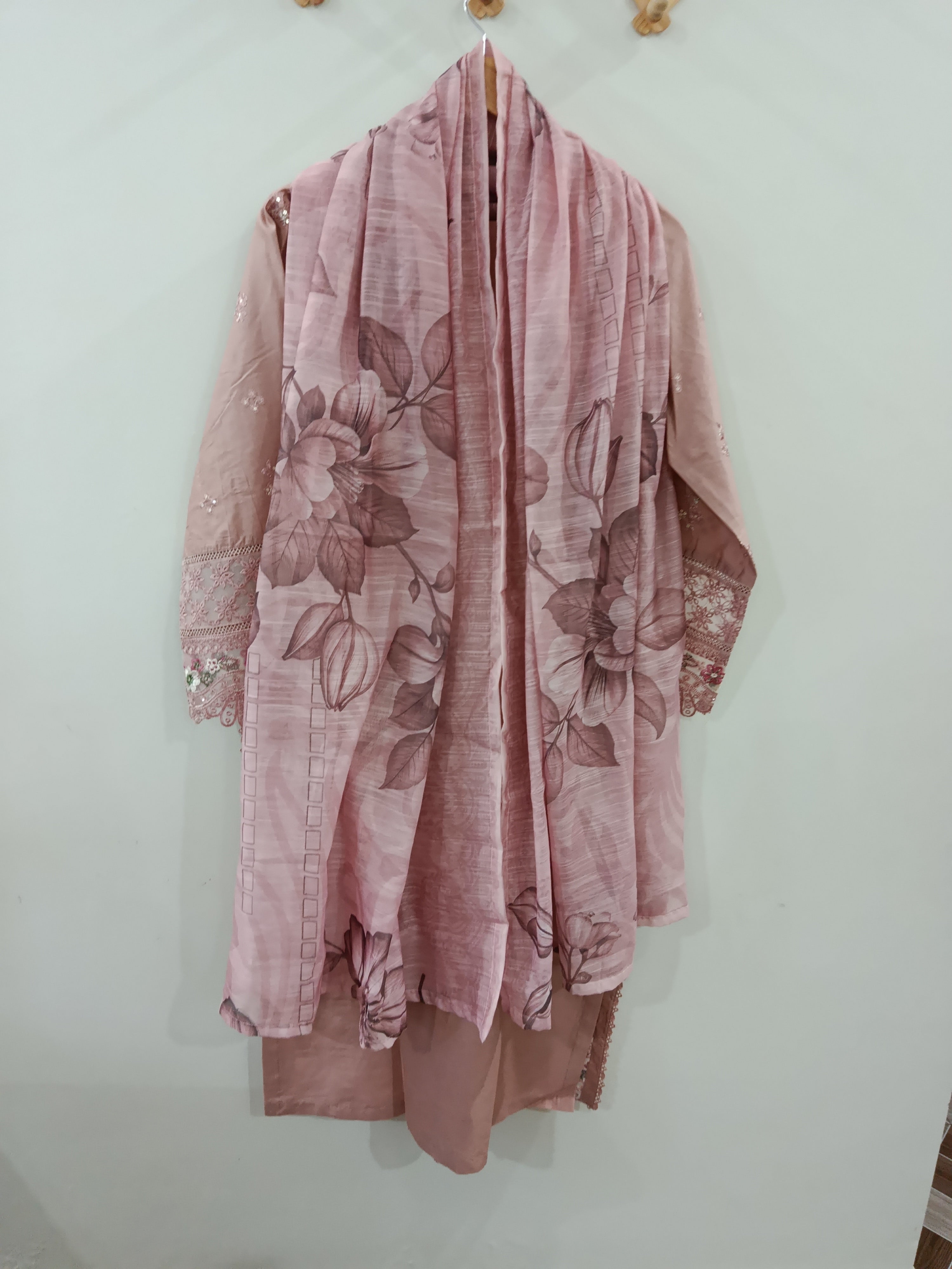 Premium lawn 3 piece stitched